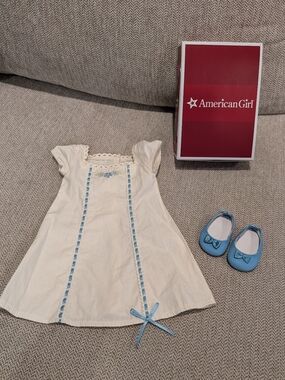 American Girl, Caroline's Nightgown